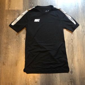 Nike dri fit women's v neck top